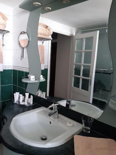 Hotel El Djazair El Mouradia Ngoại thất bức ảnh